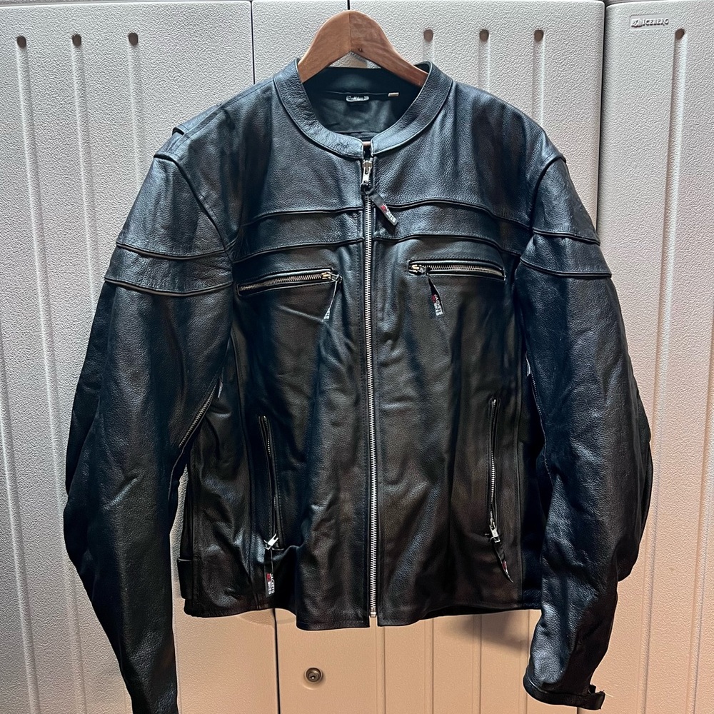Jackets 4 Bikes leather jacket.